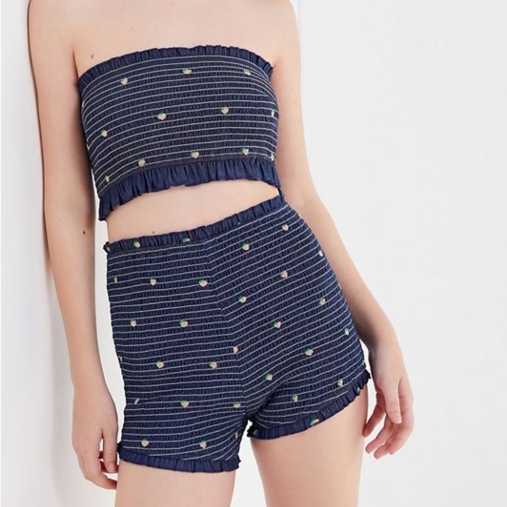 UO peach short set size small